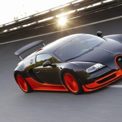 FunMozar – Supercars: Bugatti Veyron