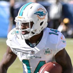 Jarvis Landry says Dolphins offense made Cowboys barf