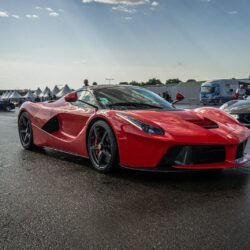 Awesome 42 Laferrari Wallpapers