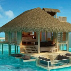 Overwater Bungalows In The Olhuveli Island, Maldives HD Wallpapers