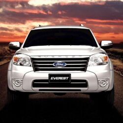 2010 Ford Endeavour Review