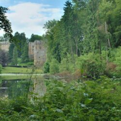 Download wallpapers beaufort castle, luxembourg, grass, pond free