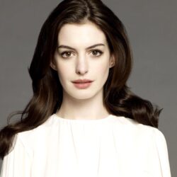 Anne Hathaway 3 Wallpapers
