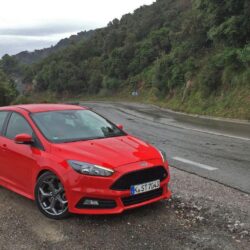 Ford Focus St 2015 wallpapers
