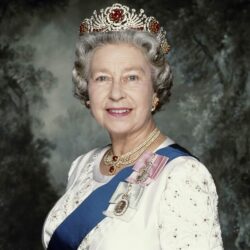 px Queen Elizabeth 63.37 KB