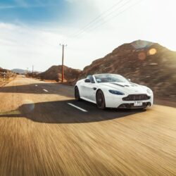 Aston Martin V12 Vantage S Roadster. Set 1