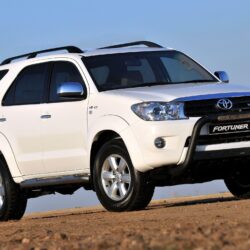 Fortuner Epic 2009 wallpapers