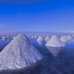 Salar De Uyuni Salt Piles HD Wallpapers