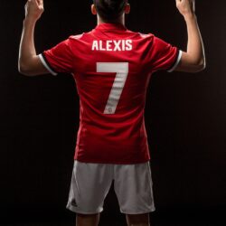 United fans react to Alexis Sanchez signing