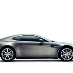 2006 Aston Martin V8 Vantage HD Desktop Wallpapers