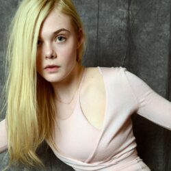 Elle Fanning Hot Bikini Wallpapers Hd Image & Pictures