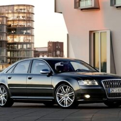 Audi S8 Wallpapers