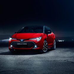 Explore the comfort and technology of the new 2019 Toyota Corolla