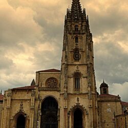 Catedral de San Salvador en Oviedo ❤ 4K HD Desktop Wallpapers for 4K