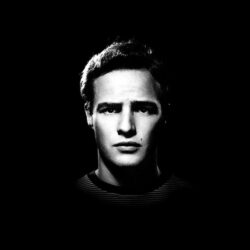 HOLLYWOOD CHRONICLES: MARLON BRANDO