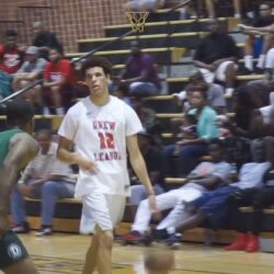 Lonzo Ball DID WORK in his Drew League debut!! Week 1 Highlights