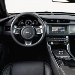 2018 Jaguar Xf Photos