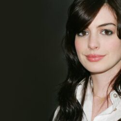 Anne Hathaway wallpapers
