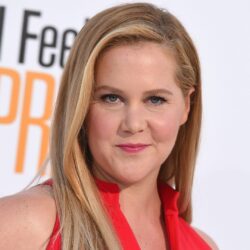Amy Schumer pregnant with 1st child