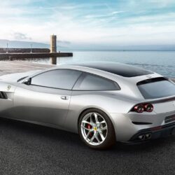 2017 Ferrari GTC4Lusso T 4 Wallpapers