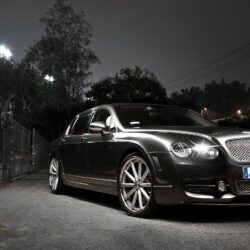 Bentley Continental Flying Spur Wallpapers