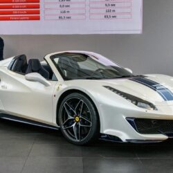 Ferrari 488 Pista drops its top at Pebble Beach Concours