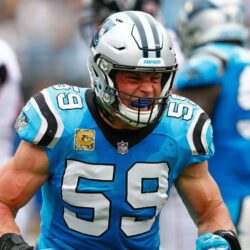 Luke Kuechly bloodied during win over Falcons