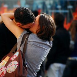 18+ Kissing Pictures Of love Couple