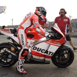 Dovizioso tops Motegi MotoGP day one