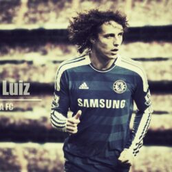 The football player of Chelsea David Luiz wallpapers and image