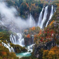 Plitvice Lakes National Park in Autumn Full HD Wallpapers and
