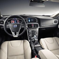 VOLVO V40 D3 KINETIC Photos, Image and Wallpapers, Colours