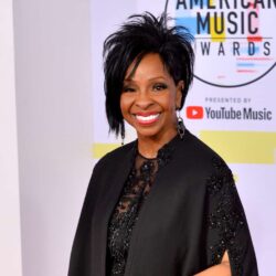 Gladys Knight Talks Kaepernick & Singing Super Bowl National Anthem