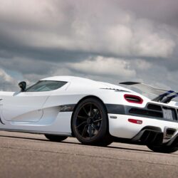 Koenigsegg CCR Wallpapers HD Photos, Wallpapers and other Image