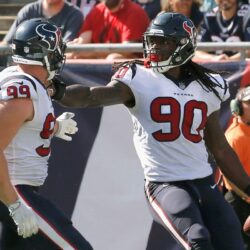 Clowney shows out again to highlight South Carolina’s NFL alums