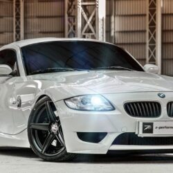 bmw z4 m coupe e86 4k UHD mobile backgrounds wallpapers