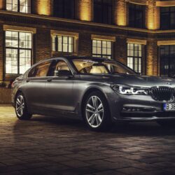 2017 BMW 7 Series Wallpapers