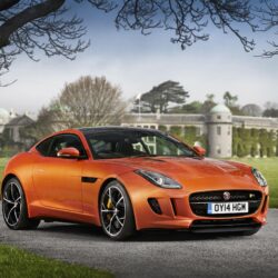 2014 Jaguar F type R Coupe 7 Wallpapers