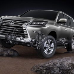 Lexus LX 570 2016 Exotic Car Photo of 12 : Diesel Station