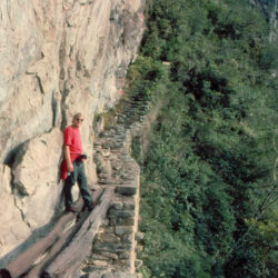 11 day tour Inca trail, hike Machu Picchu in a group tour