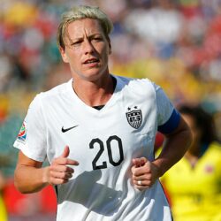 Abby Wambach wonders if referee was out to get United States in win