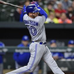 Blue Jays reportedly unlikely to trade Josh Donaldson