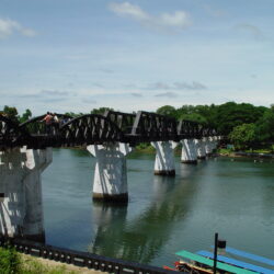 File:Bridge over River Kwai