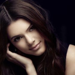 21 Gorgeous HD Kendall Jenner Wallpapers