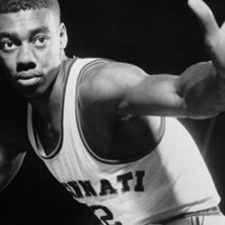 Oscar Robertson memorabilia up for auction