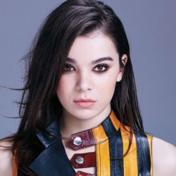 Hailee Steinfeld Wallpapers HD