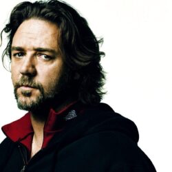 Russell Crowe 9815 ~ HDWallSource