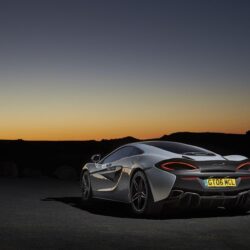 2016 McLaren 570GT Review