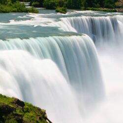 10 Niagara Falls Wallpapers