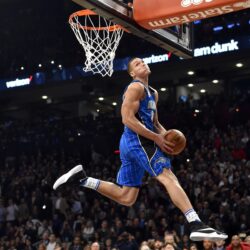 The 2016 NBA Dunk Contest in 7 astonishing photos